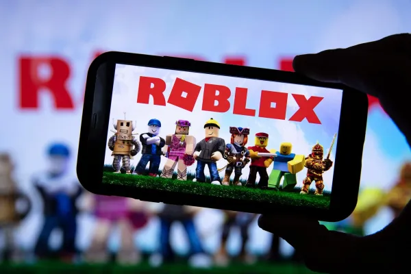 Notícia Roblox: Roblox lan&ccedil;a novo layout de avatar com remo&ccedil;&atilde;o r&aacute;pida de acess&oacute;rios