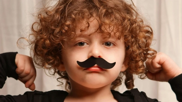 Notícia Roblox: Roblox: verifica&ccedil;&atilde;o de idade falha e libera chat para crian&ccedil;as usando bigode falso